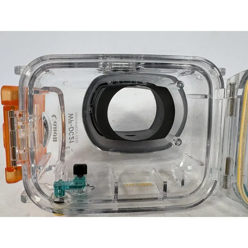 Canon Waterproof Case WP-DC11 - 40M/130ft. - Good Condition